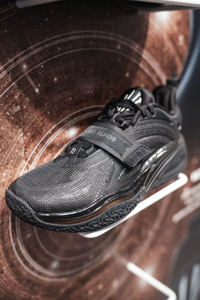 ANTA KAI 1 "Triple Black" collection