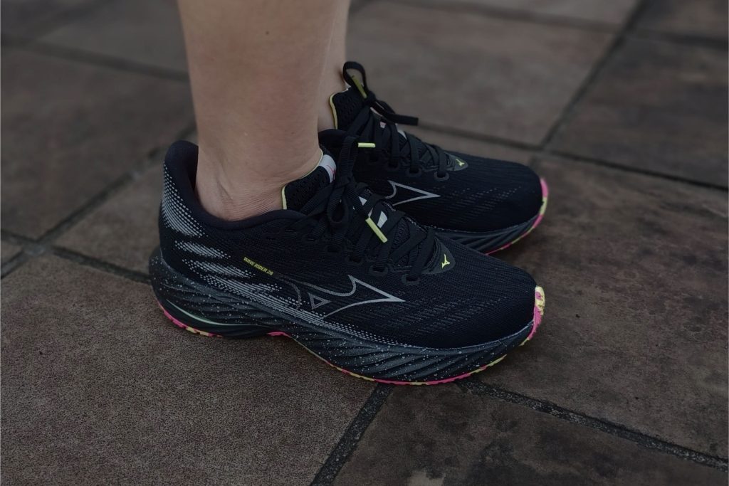 A Closer look at the Mizuno Wave Rider 28