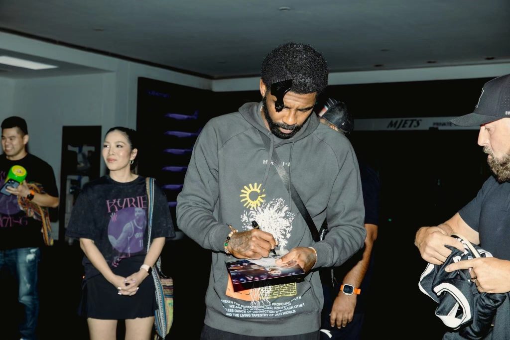Kyrie Irving Debuts ANTA Hélà Collection at "The Art of Movement" Fashion Show