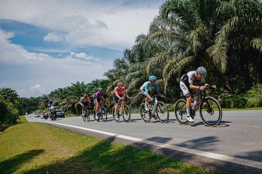 LTdL 2024 Stage 4: De Kleijn Sprints to Victory