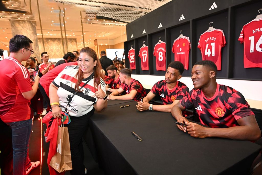 Adidas Road to United