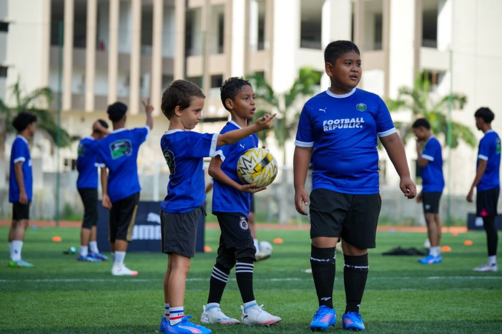 PUMA Ultra 6 Football Clinic