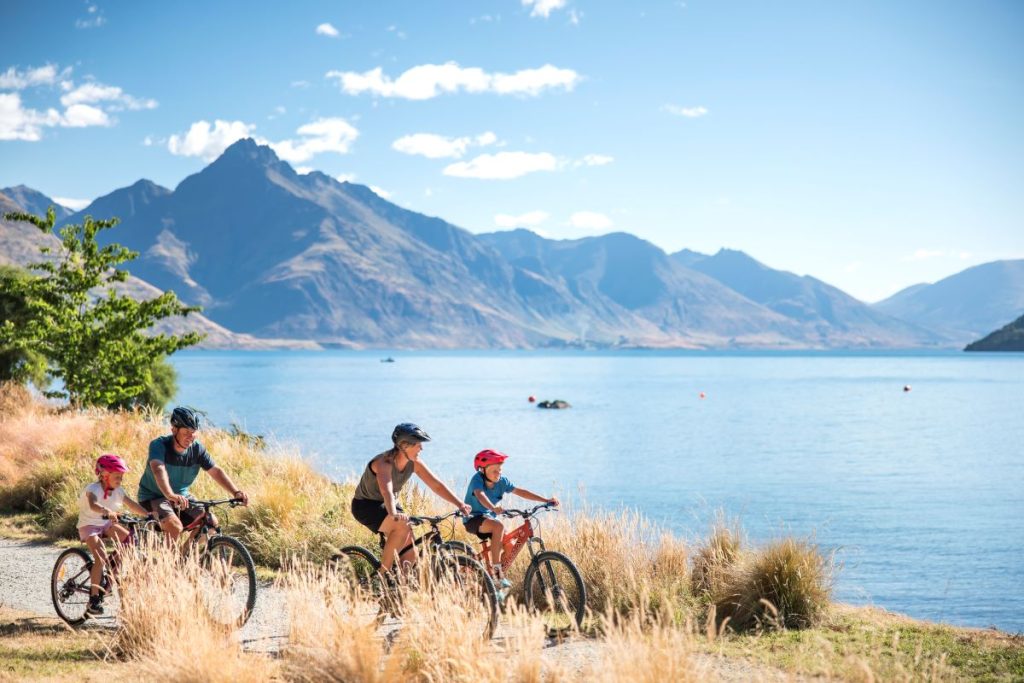 New Zealand Invites Active Escapes