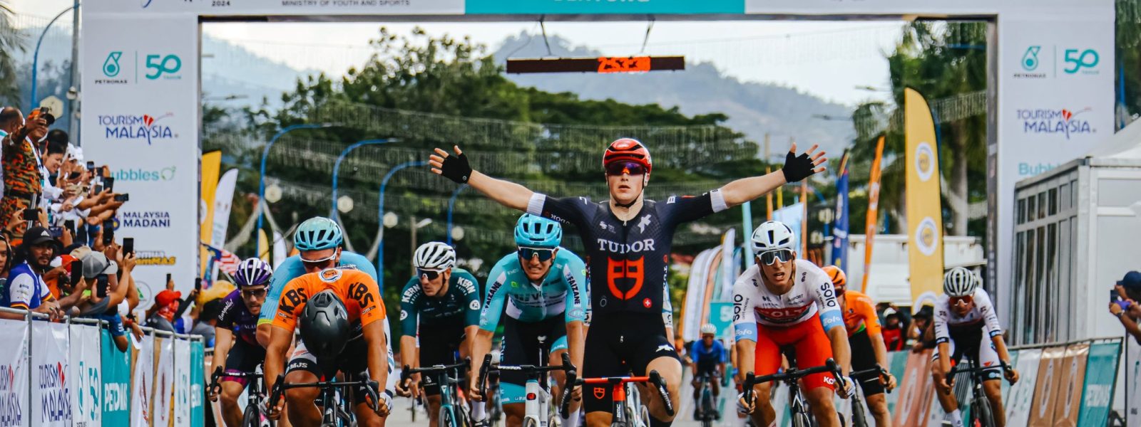 LTdL 2024 Stage 4: De Kleijn Sprints to Victory