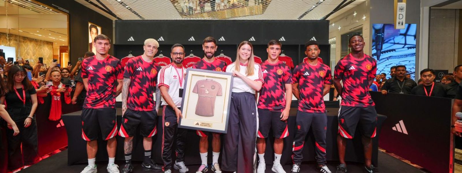 Adidas Road to United